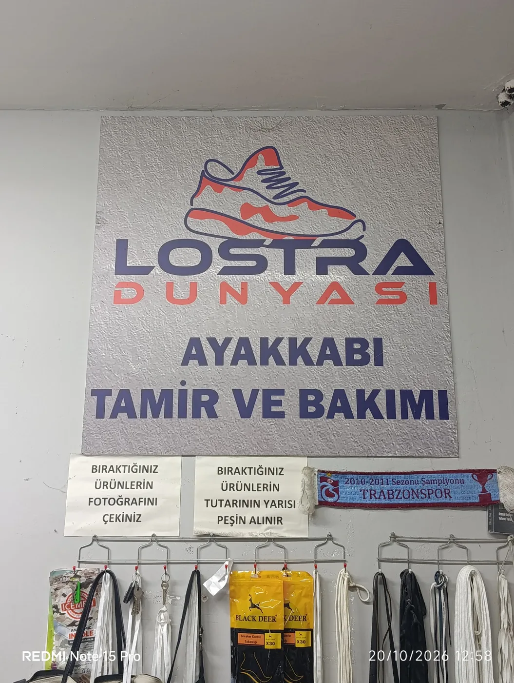 Lostra Dünyası içerideki tabelası ve ürünler
